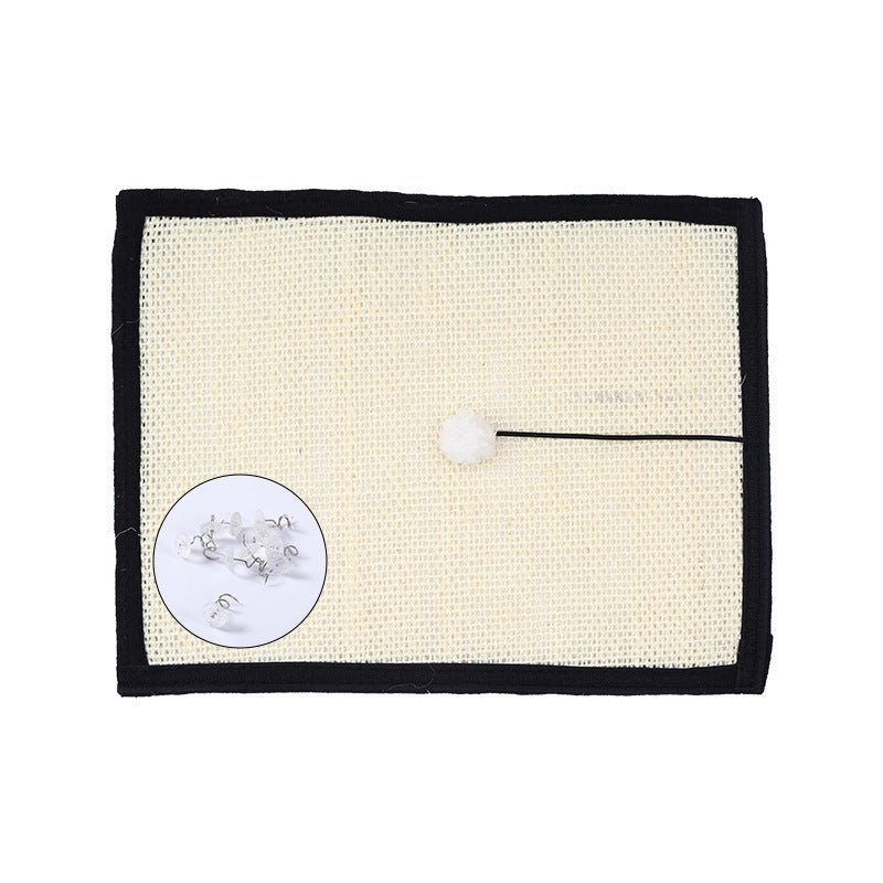 Woonwild Akker sisal krabmat met speelbal, Krabmat met pinnen / 30 × 42 cm